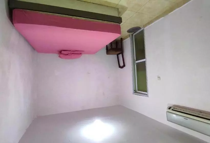 ホテル Oyo 93299 Homestay Aqsa