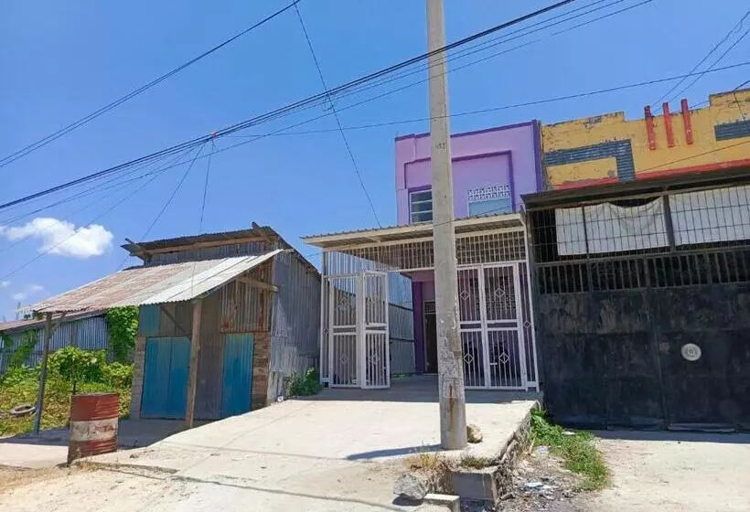 ホテル Oyo 93299 Homestay Aqsa