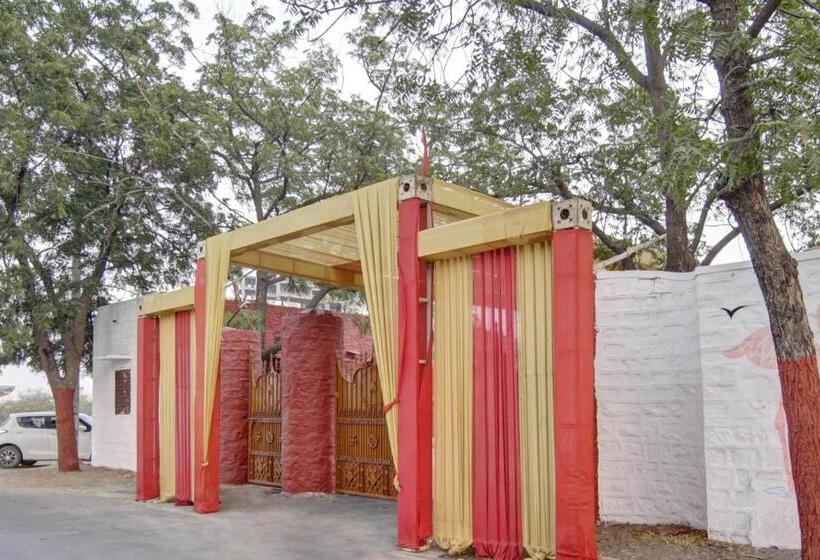 Отель Oyo Green Land Resorts Jodhpur