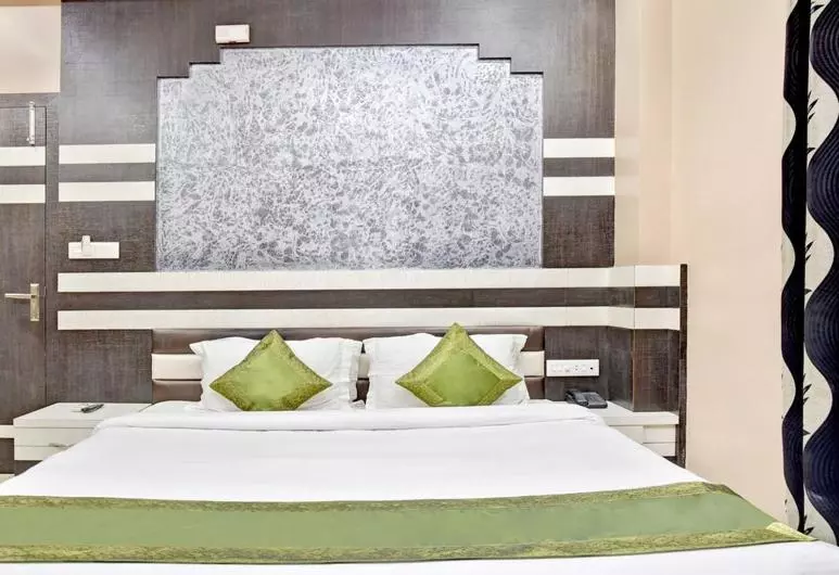 ホテル Sathi Residency