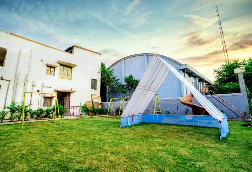 ホテル The Avenue Ranchi