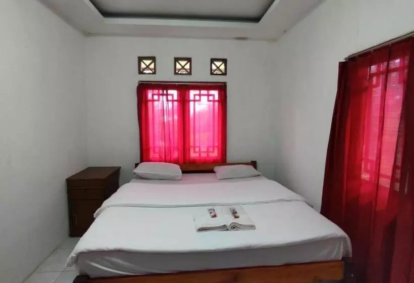 Hotelli Villa Oriental Curug Nangka