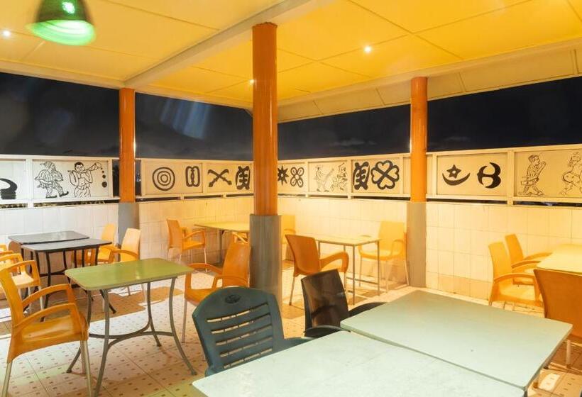 ホテル Village Francophone