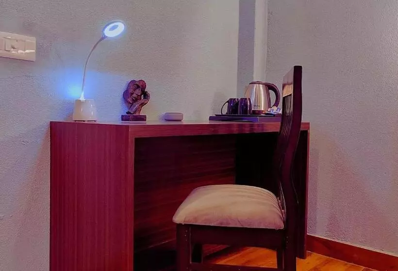 Hotelli The Madhunandan