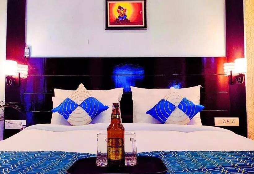 Hotelli The Madhunandan