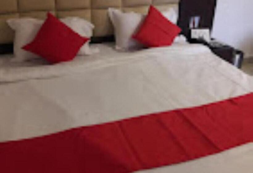 New Hotel Meena Grand,hyderabad