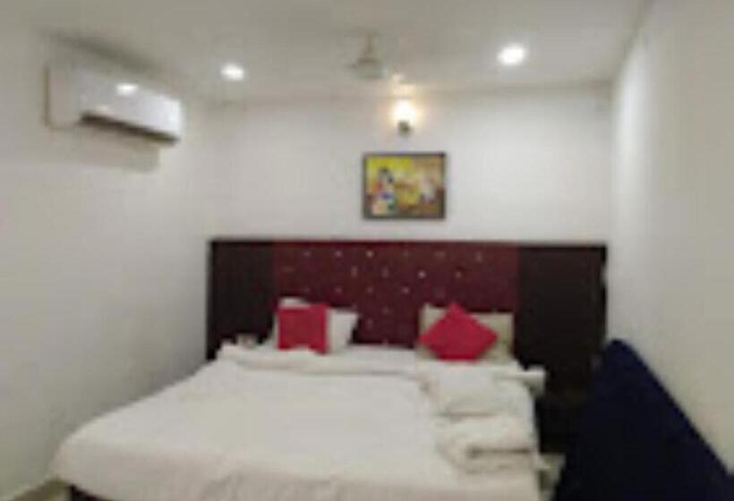 New Hotel Meena Grand,hyderabad