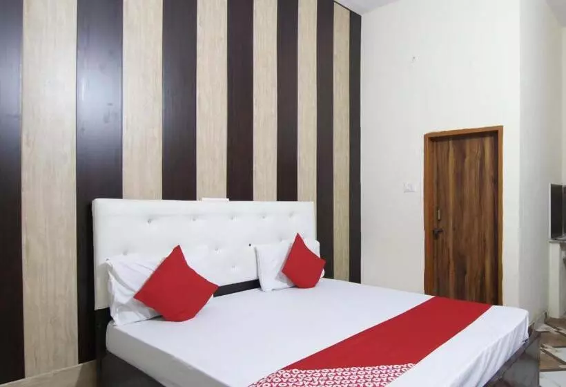 Oyo Hotel Royal Place