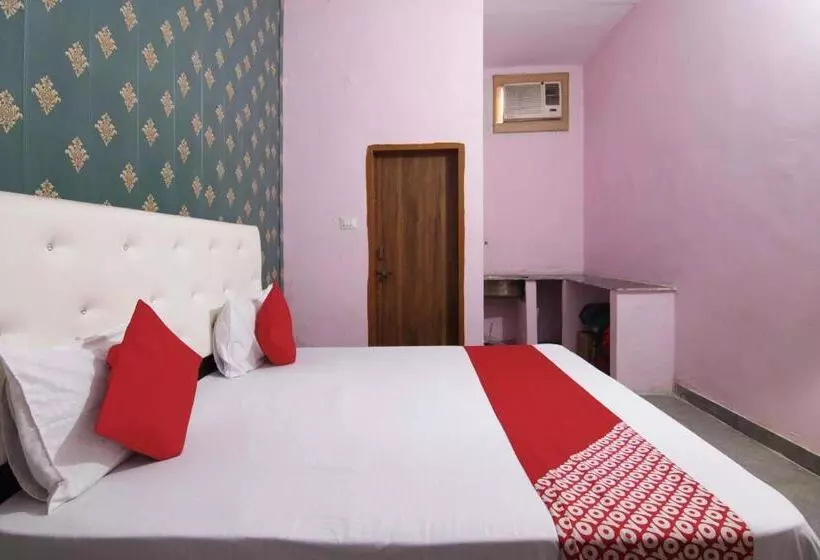 Oyo Hotel Royal Place
