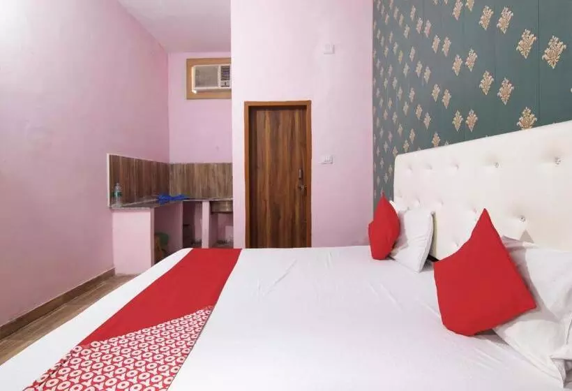 Oyo Hotel Royal Place