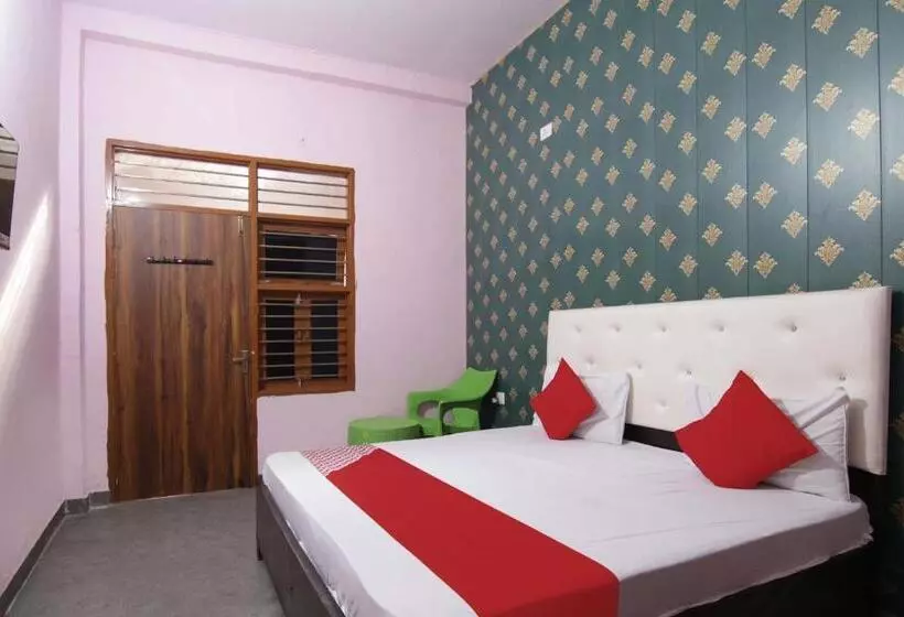 Oyo Hotel Royal Place