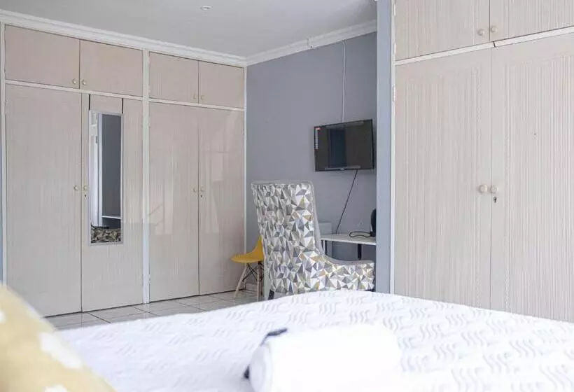 ペンション Bedford Guest House