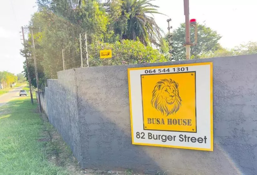 پانسیون Busa House