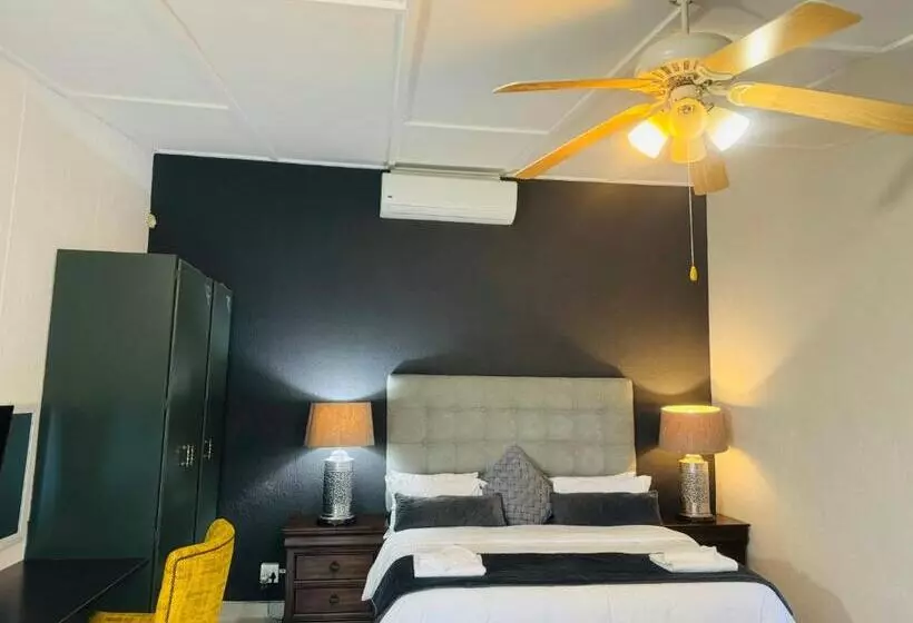 پانسیون Busa House