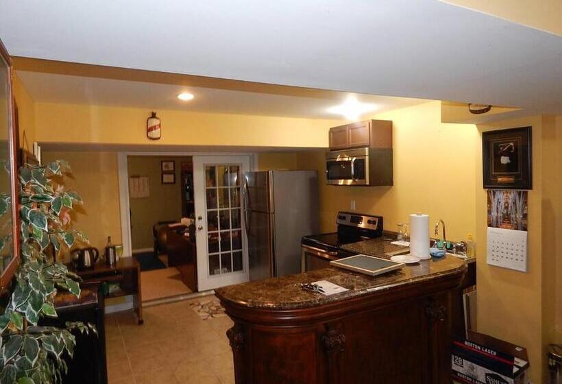 Пансион Bwi Md Live Guest House