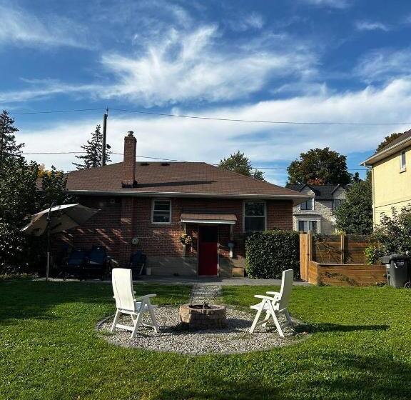 Panzió Chic And Large Private Room