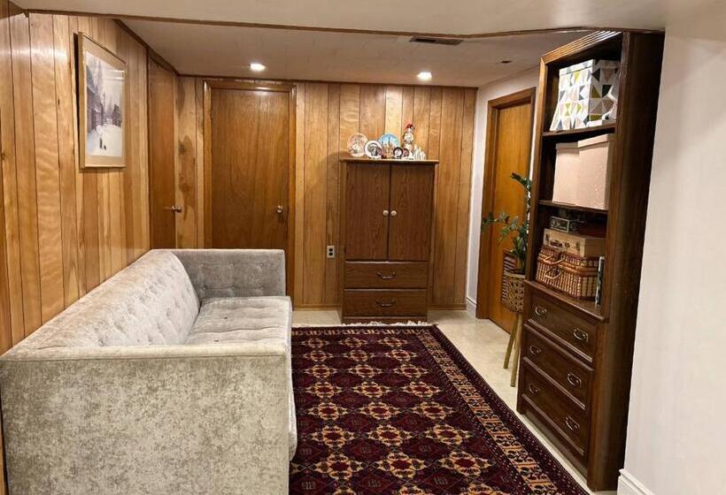 Panzió Chic And Large Private Room