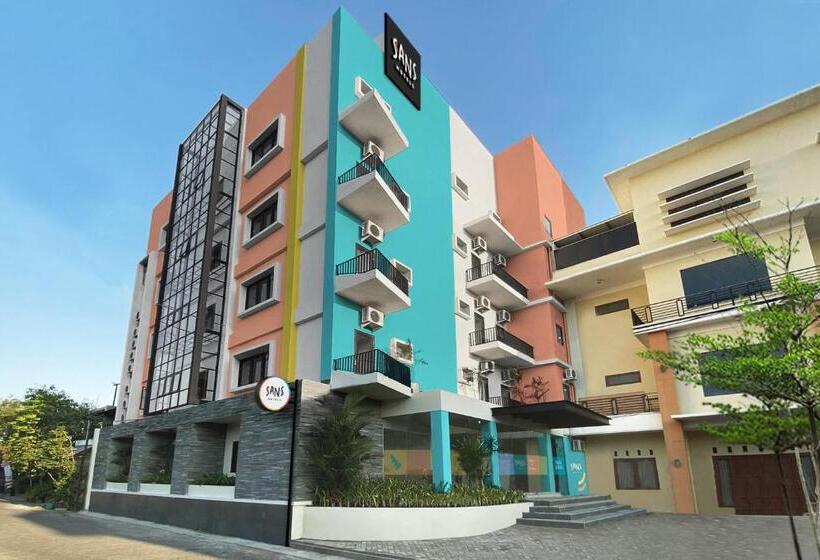 Sans Hotel 88 Andalan Surabaya By Reddoorz