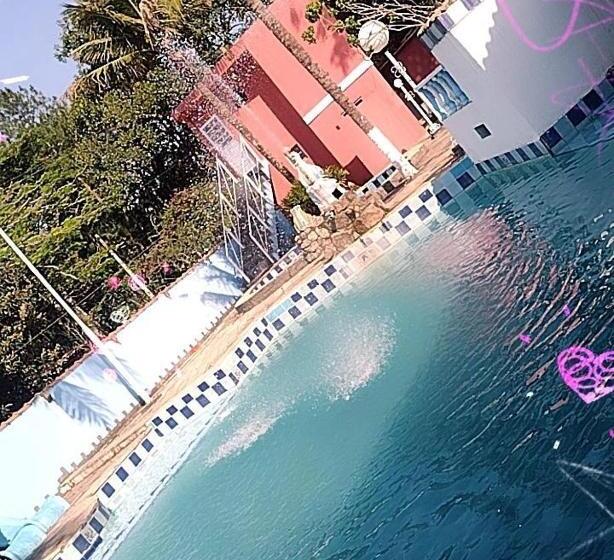 ユースホステル Trairão Pousada Em Guararema