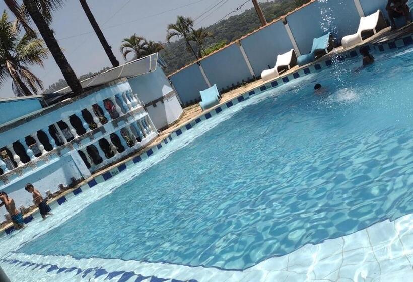 ユースホステル Trairão Pousada Em Guararema