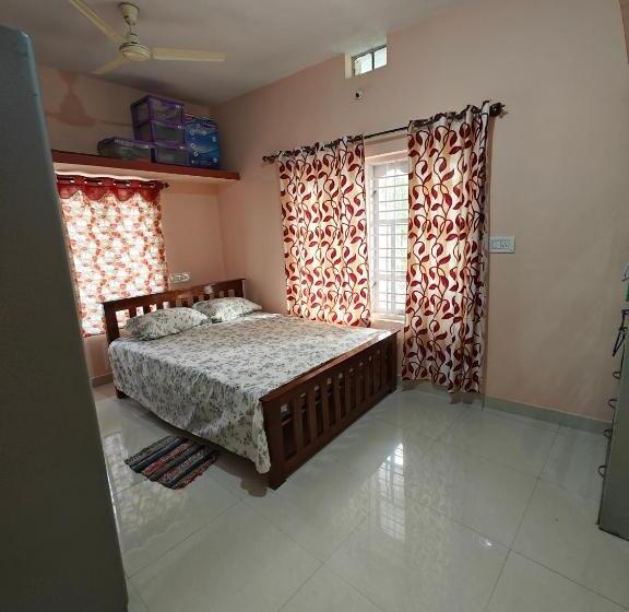 ベッドアンドブレックファースト Charan S Homestay