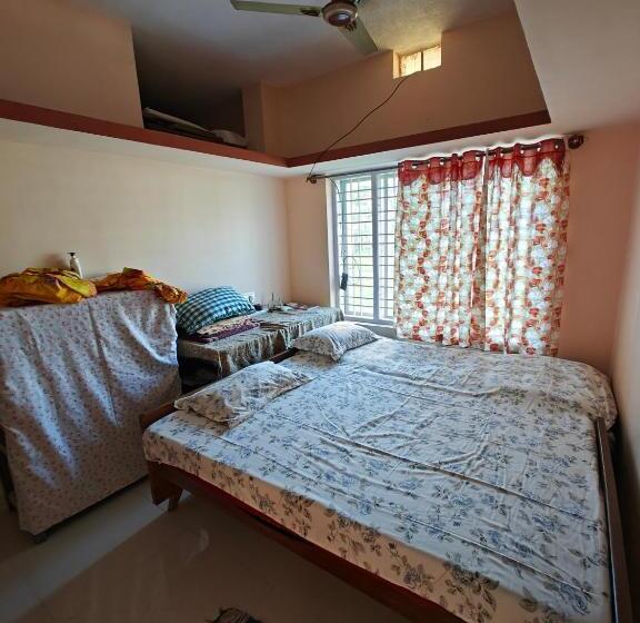 ベッドアンドブレックファースト Charan S Homestay