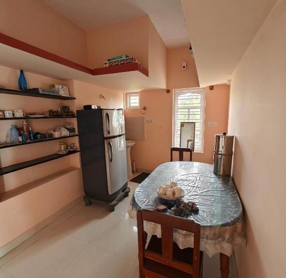 ベッドアンドブレックファースト Charan S Homestay