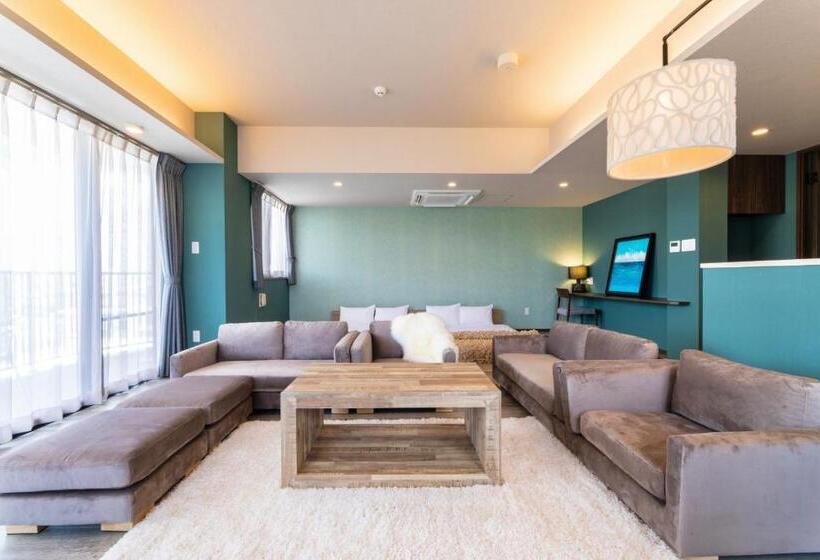 Breaky Hotel Vacation Stay 21159v