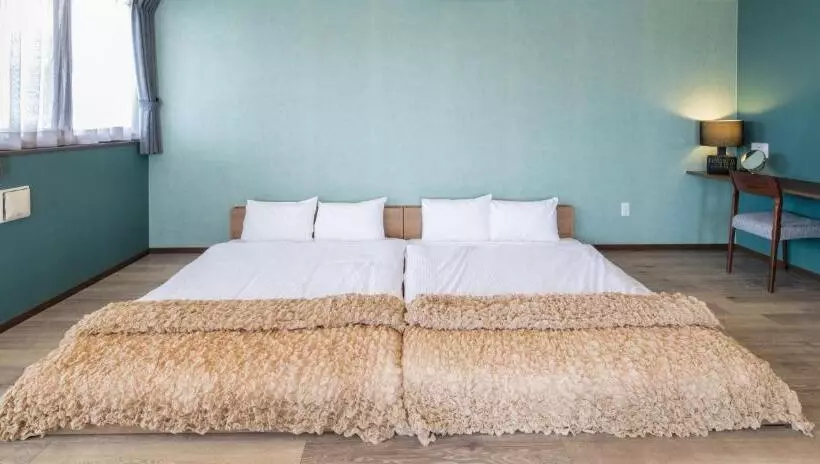 Breaky Hotel   Vacation Stay 21159v