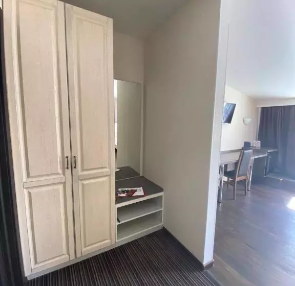 هتل Afina Apart