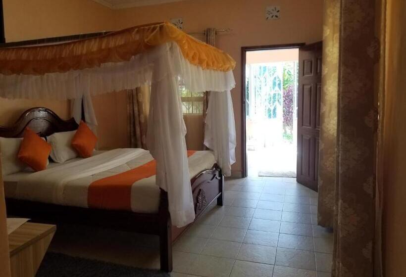 هتل Allamanda Gardens Resort