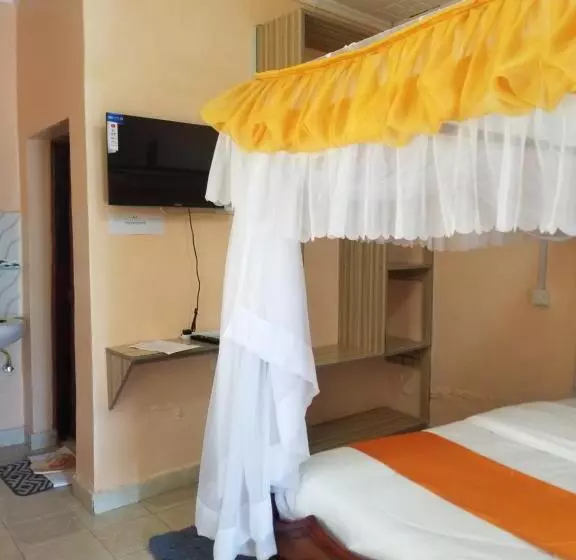 هتل Allamanda Gardens Resort