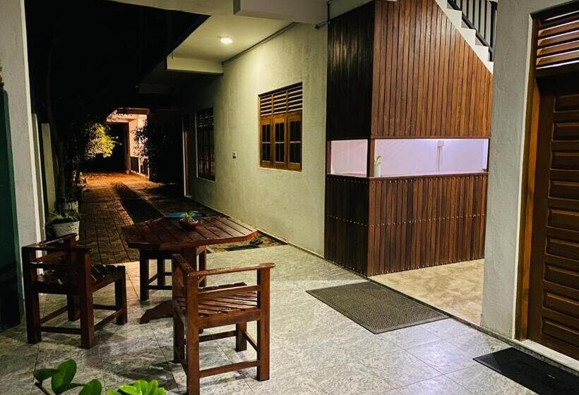 ホテル Black Panther Yala