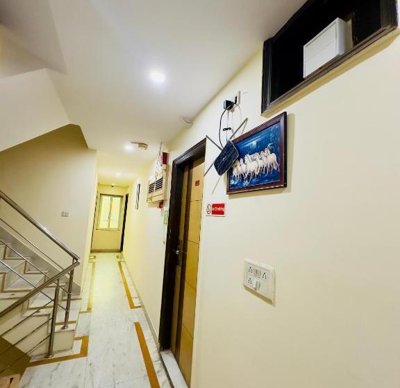 ホテル Bramhaputra Near New Delhi Railway Station