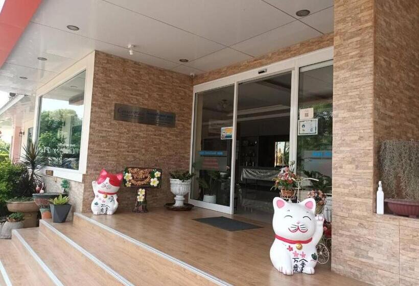 호텔 Center Place Ang Thong