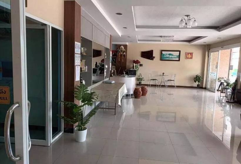 ホテル Center Place Ang Thong