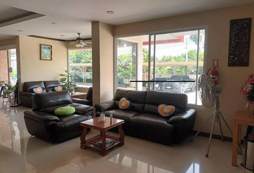ホテル Center Place Ang Thong