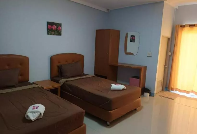 ホテル Center Place Ang Thong