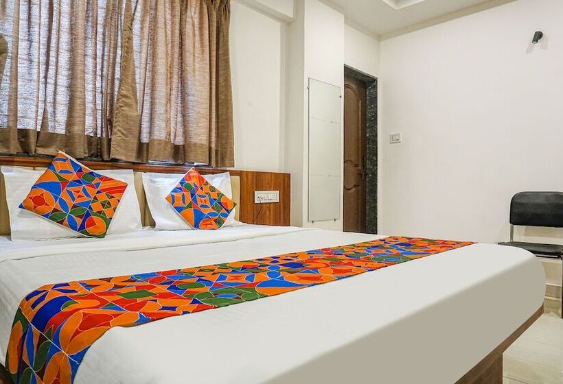 בית מלון כפרי Fabexpress Sathvik Executive