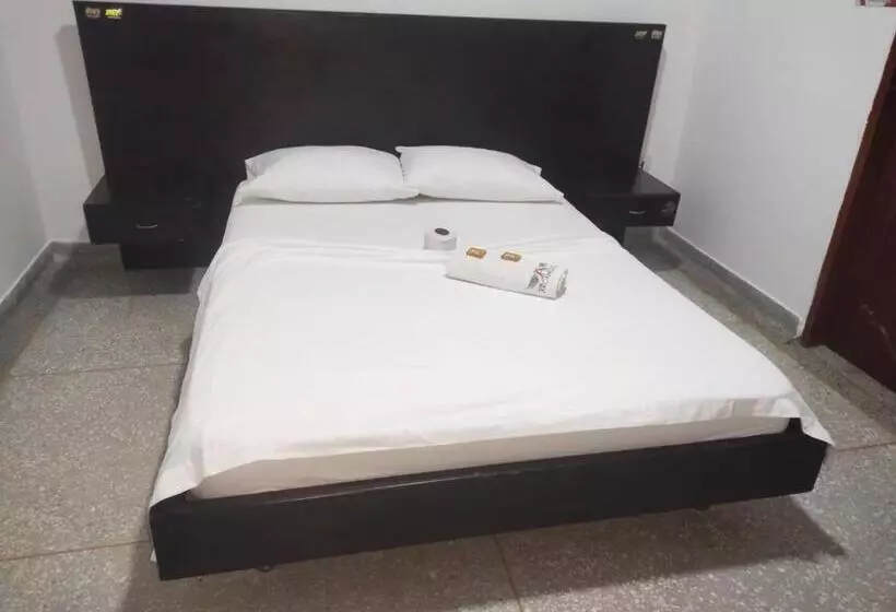 ホテル Los Arcángeles