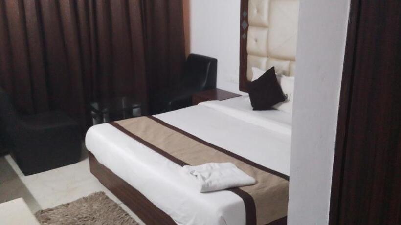 هتل New Citi Inn 22