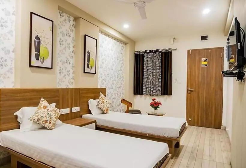 Hotelli Orchid, Adipur