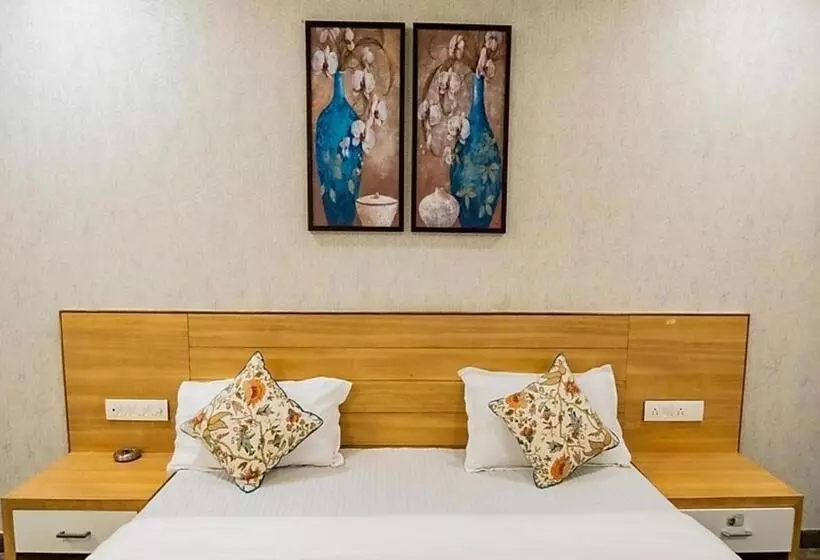 Hotelli Orchid, Adipur