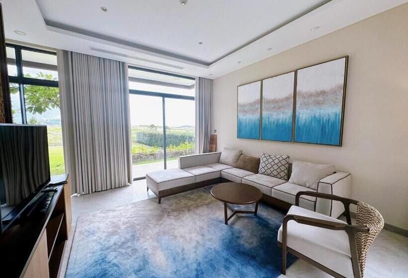 هتل Phoenix Pool Villa Cam Ranh