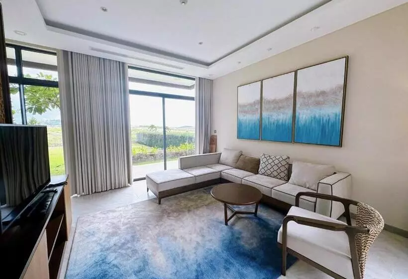 هتل Phoenix Pool Villa Cam Ranh