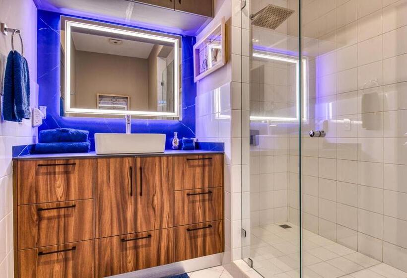 هتل Secretjaco Luxury Beach Front Penthouse With Pool & Jacuzzi