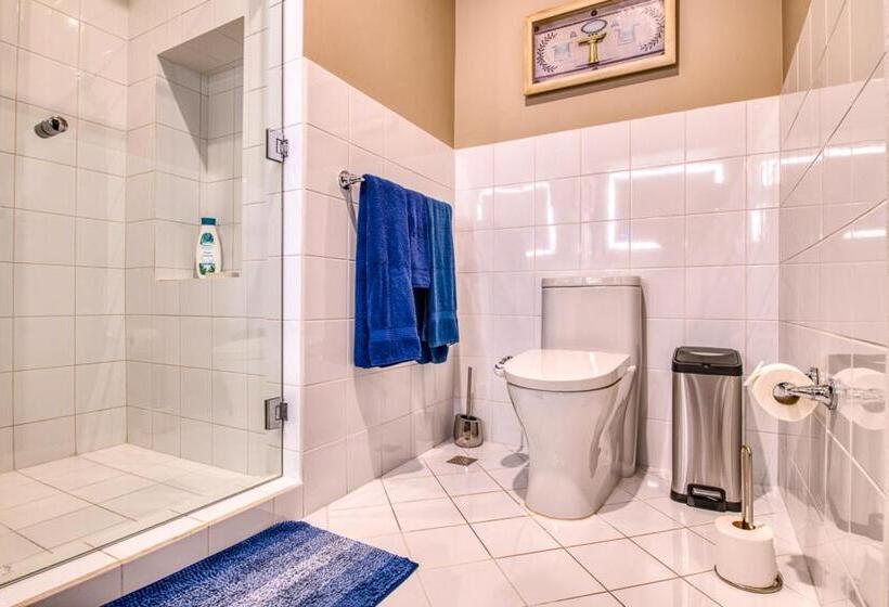 هتل Secretjaco Luxury Beach Front Penthouse With Pool & Jacuzzi