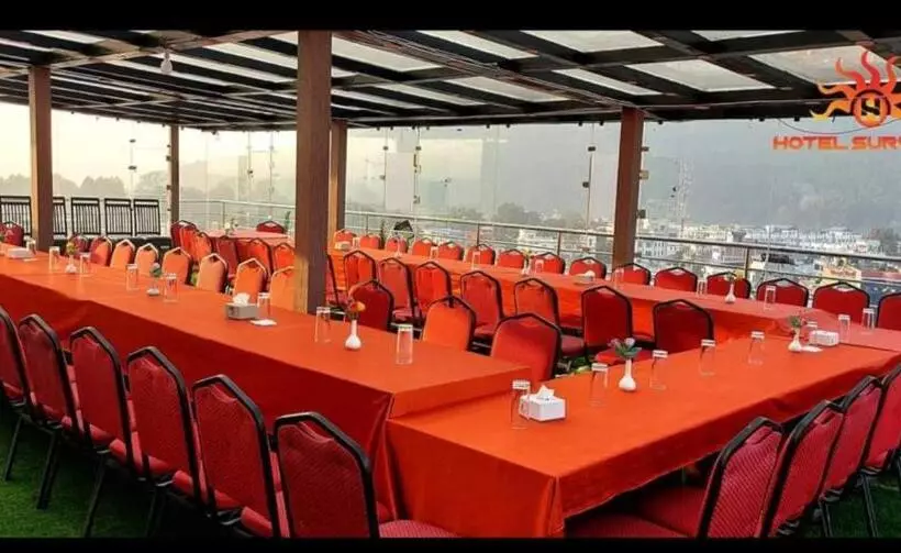 هتل Suryansh Pvt Ltd