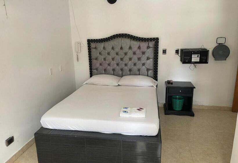 汽车旅馆  Residencias Del Oriente