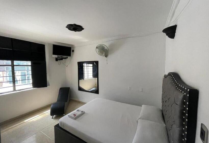 汽车旅馆  Residencias Del Oriente